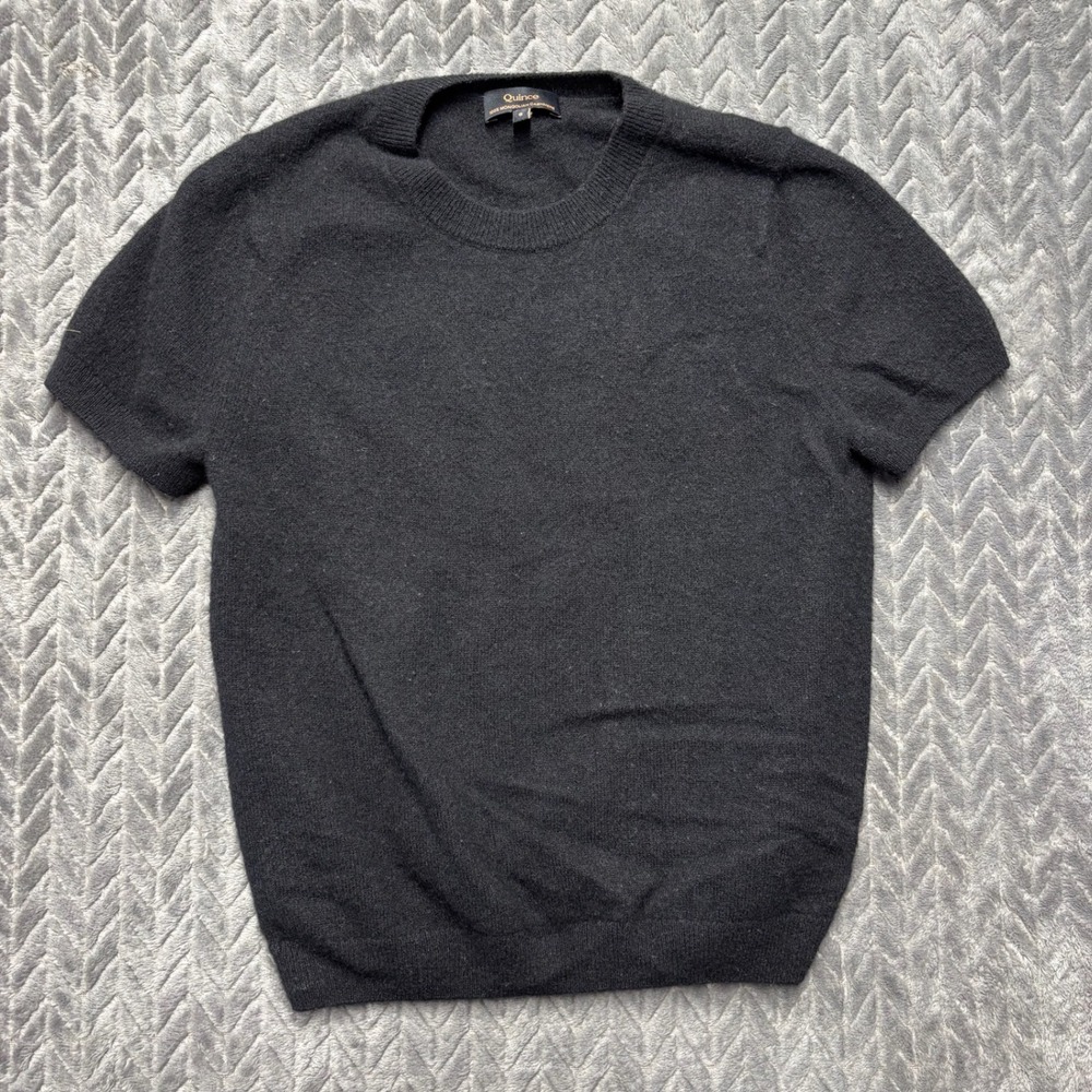 Quince Mongolian Cashmere Sweater S Black Short Sleeve Crew Neck (2161)